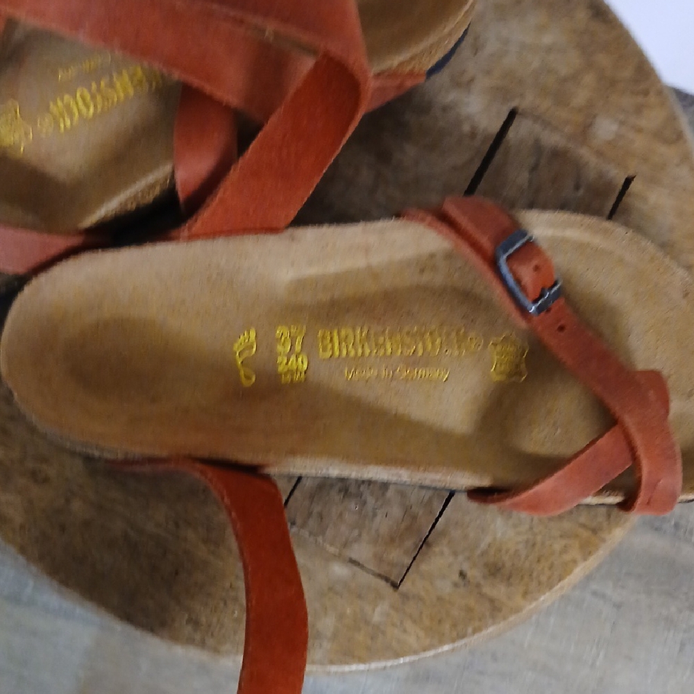 Birkenstock Yara Sandals - Picture 2 of 4
